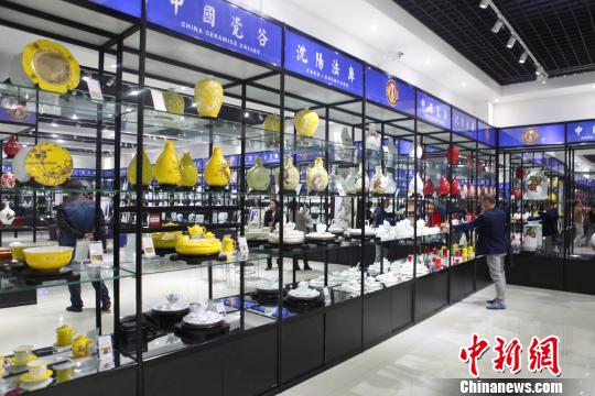 陶瓷高端新品爭艷沈陽法庫國際陶博會