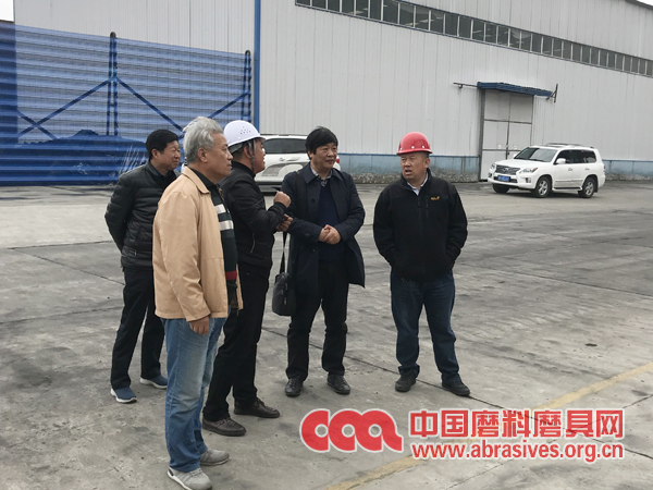 中國磨料磨具專家委員會主任委員趙新力一行調研寧夏、甘肅地區碳化硅企業