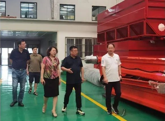 民盟淄博市委會李玲主委一行赴山東巨能數控機床走訪調研