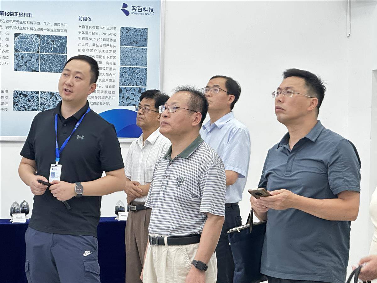 2023年社科專家市縣行活動開啟！首場聚焦助推鄂州自由貿易港建設